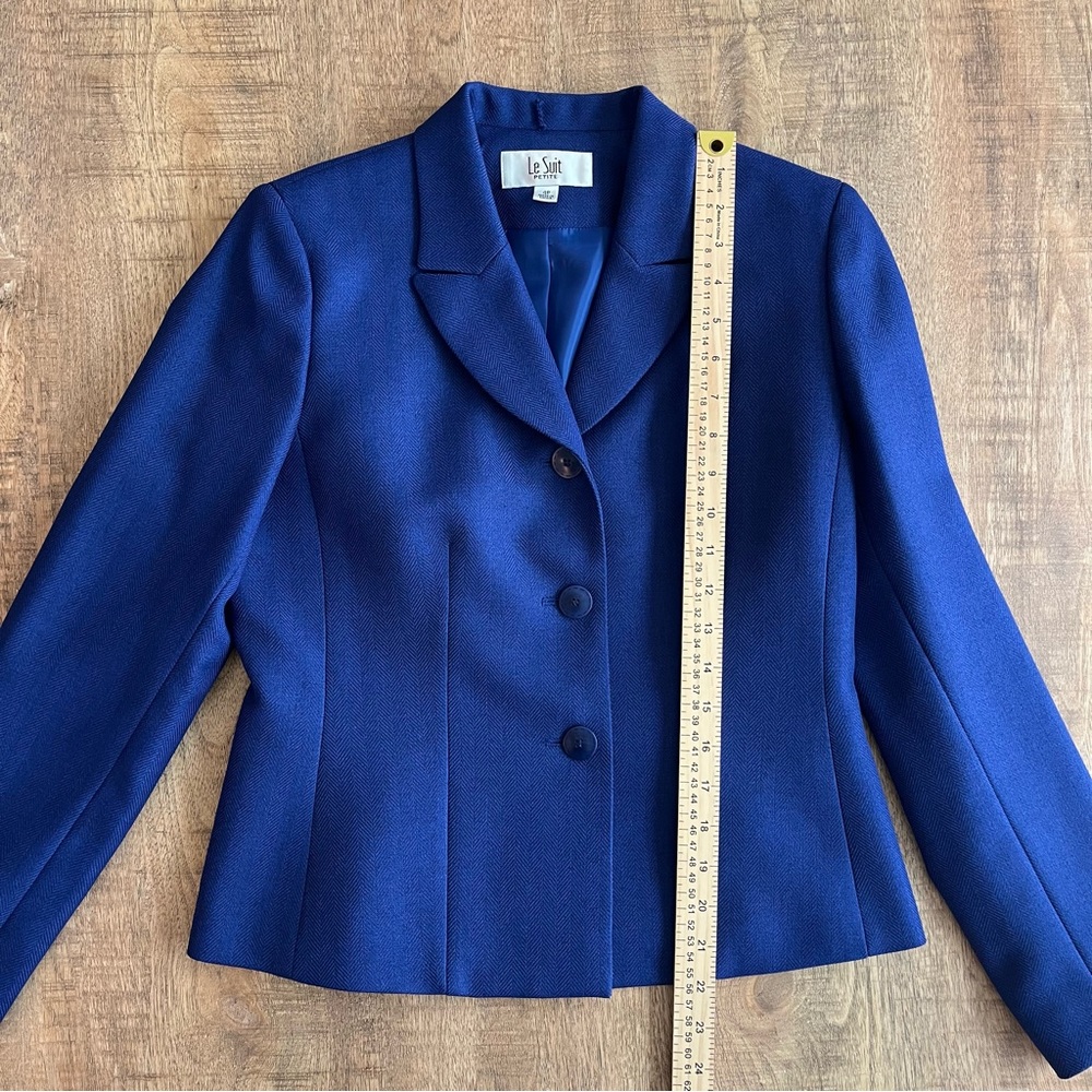 Le Suit Petite Royal Blue Ruffle Skirt Suit Size 4P - Picture 6 of 12
